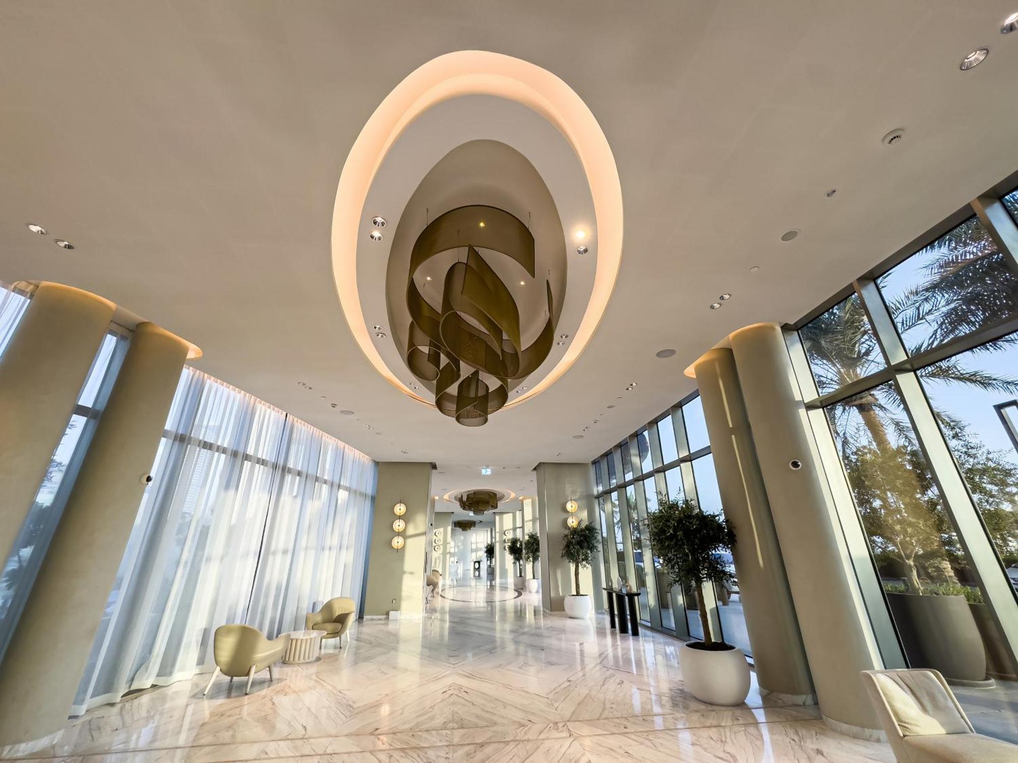 Luxurious 1bhk With Marina Waterfront & Eye Views In Jbr, Marina